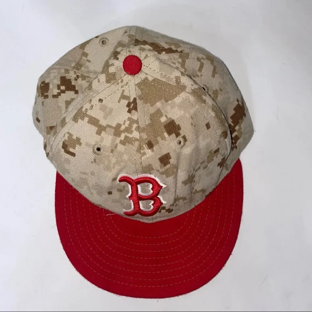Boston New Era 59/Fifty flat bill SZ 7 fitted hat/cap Digital camo print